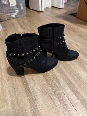 Vera Wang Black Studded Suede Ankle Booties